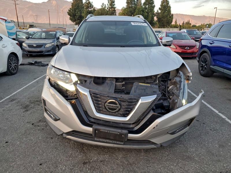 Photo 5 from auction – 2018 NISSAN ROGUE S with VIN 5N1AT2MT3JC771270