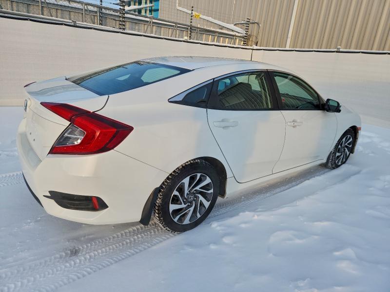 Photo 3 from auction – 2017 HONDA CIVIC EX with VIN 2HGFC2F83HH030337