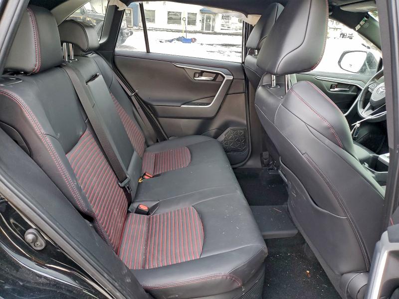 Photo 10 from auction – 2023 TOYOTA RAV4 PRIME with VIN JTMGB3FV2PD161451