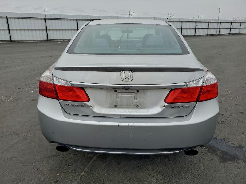 Photo 6 from auction – 2015 HONDA ACCORD SPO with VIN 1HGCR2F5XFA162627