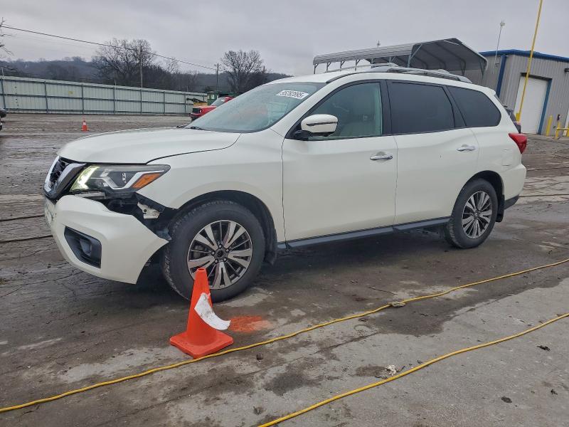 NISSAN PATHFINDER 2017 with VIN 5N1DR2MN8HC911370 - Photo from auction