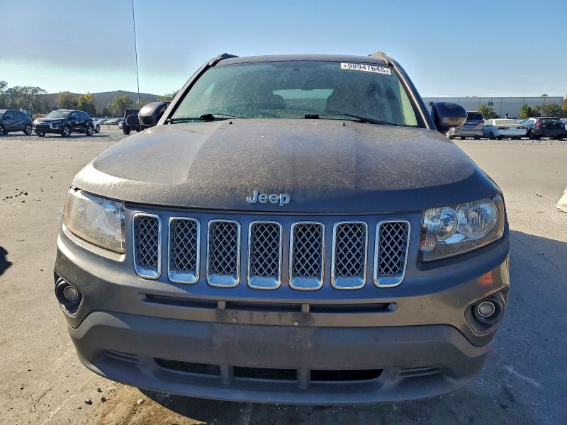 Photo 5 from auction – 2017 JEEP COMPASS LA with VIN 1C4NJCEB3HD160344