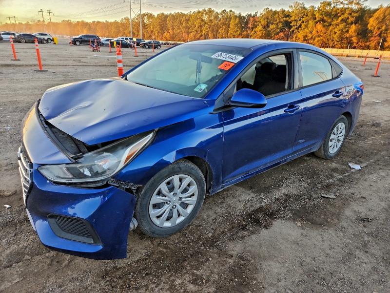 HYUNDAI ACCENT SE 2019 with VIN 3KPC24A34KE082073 - Photo from auction