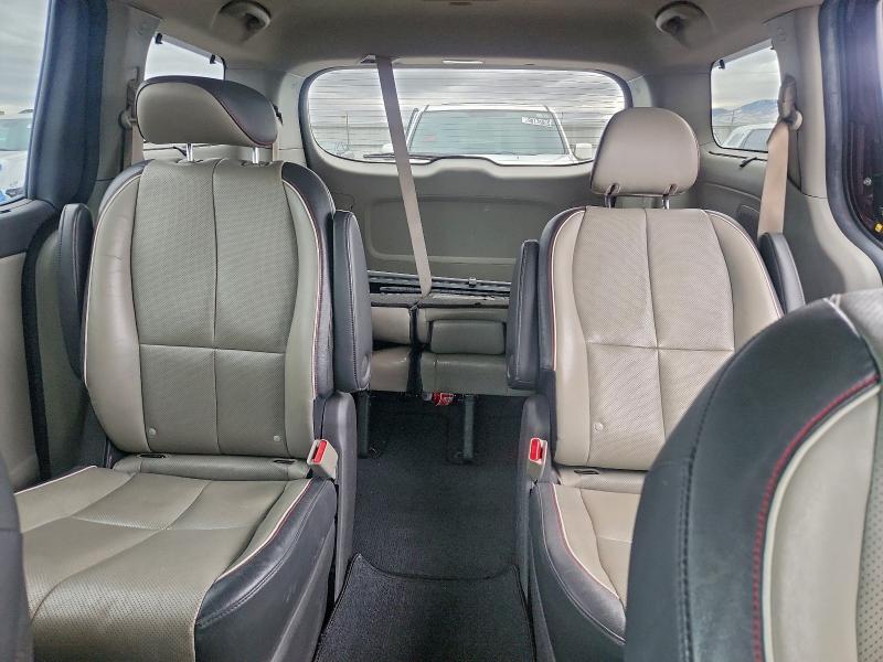 Photo 10 from auction – 2015 KIA SEDONA EX with VIN KNDMC5C1XF6038898