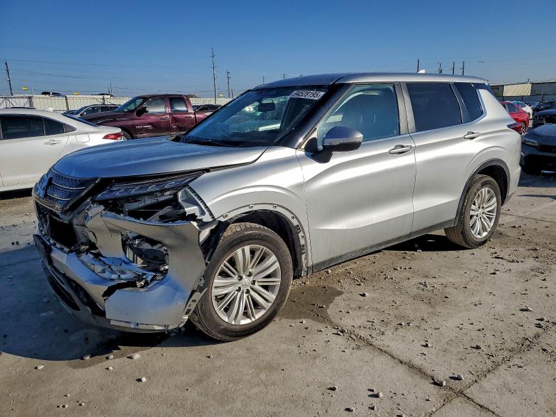 MITSUBISHI OUTLANDER 2024 with VIN JA4J3UA84RZ033402 - Photo from auction