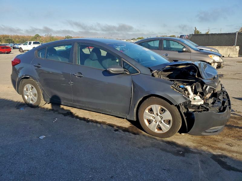 Photo 4 from auction – 2016 KIA FORTE with VIN KNAFK4A67G5510466