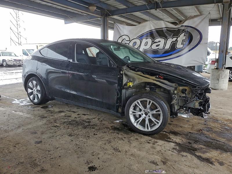 Photo 4 from auction – 2021 TESLA MODEL Y with VIN 5YJYGDEE1MF153732
