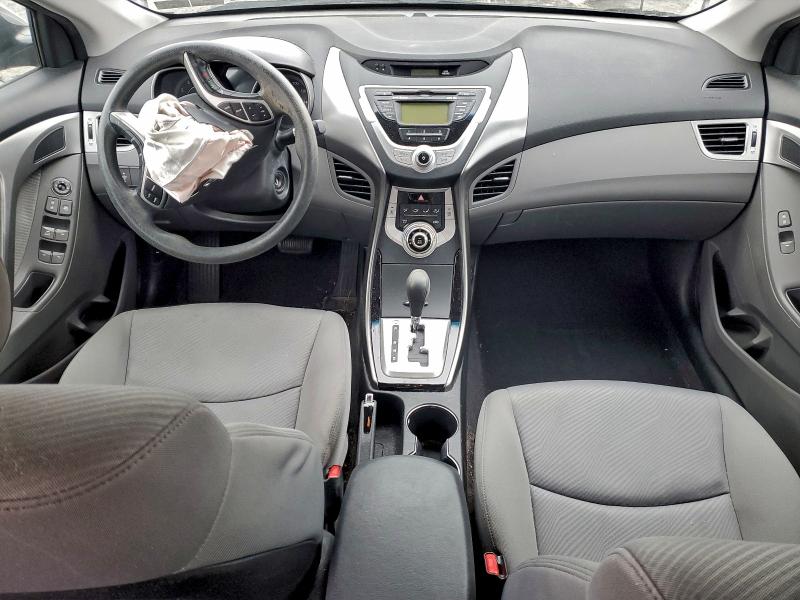 Photo 8 from auction – 2011 HYUNDAI ELANTRA GL with VIN KMHDH4AE4BU137414