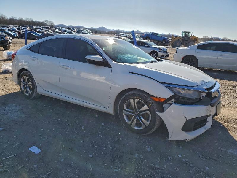 Photo 4 from auction – 2017 HONDA CIVIC LX with VIN 19XFC2F50HE024947