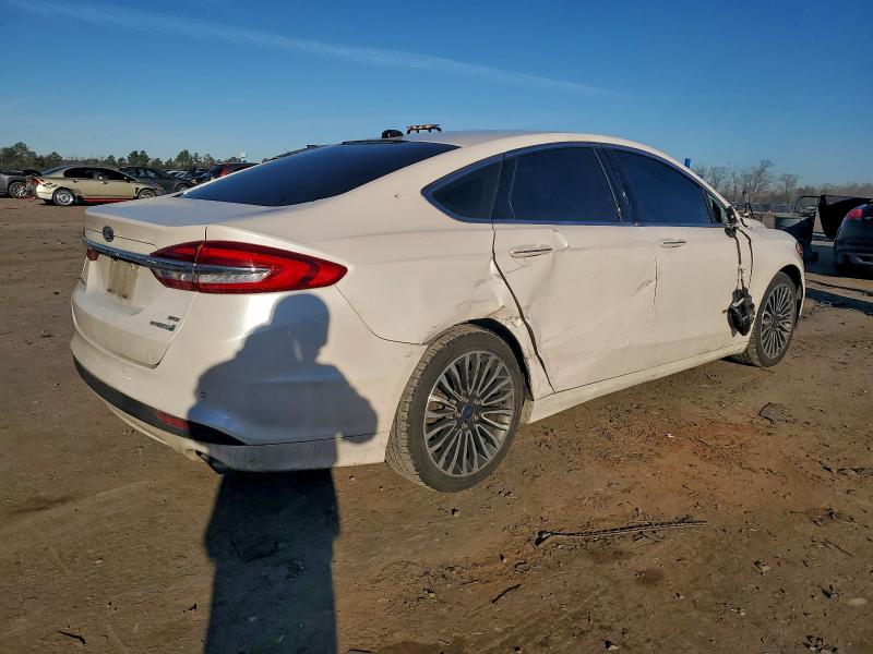 Photo 3 from auction – 2017 FORD FUSION SE with VIN 3FA6P0LU8HR148712