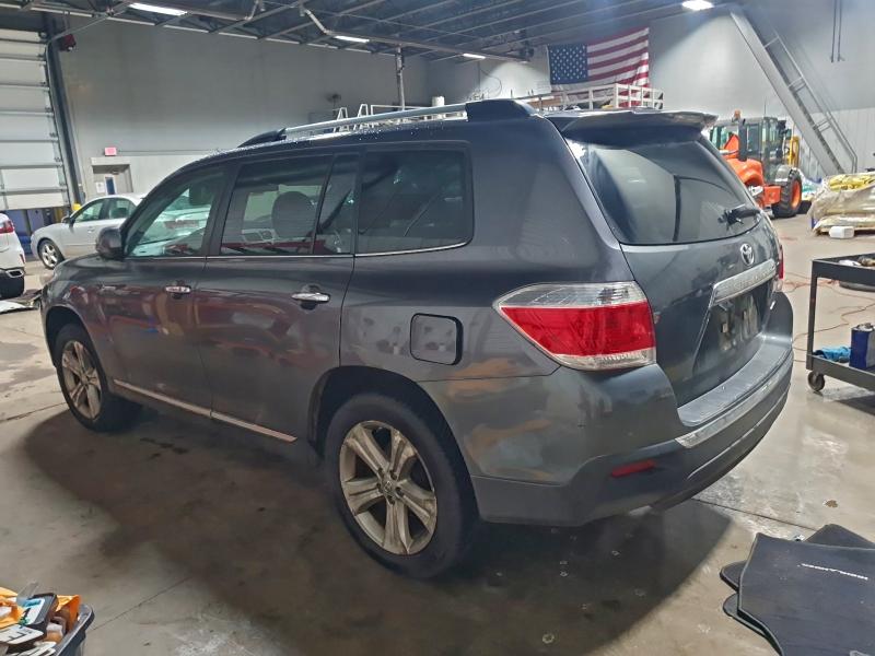 Photo 2 from auction – 2013 TOYOTA HIGHLANDER with VIN 5TDDK3EH7DS175442