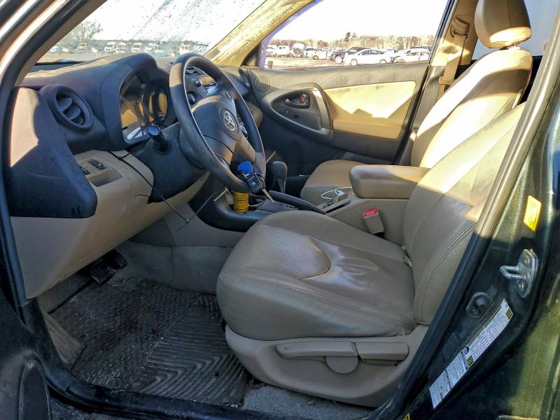 Photo 7 from auction – 2011 TOYOTA RAV4 with VIN 2T3BK4DV8BW049610