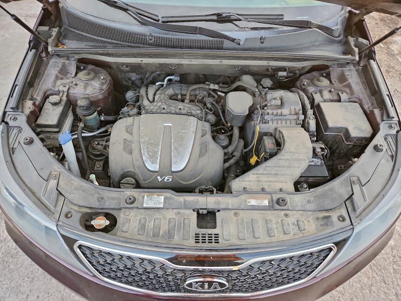Photo 12 from auction – 2012 KIA SORENTO SX with VIN 5XYKWDA21CG219241