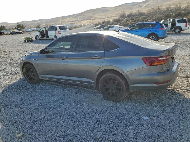 Photo 2 from auction – 2019 VOLKSWAGEN JETTA SEL with VIN 3VWEB7BU2KM162511