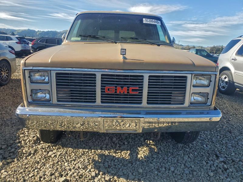 Photo 5 from auction – 1985 GMC SUBURBAN K with VIN 1G5GK26J1FF503571