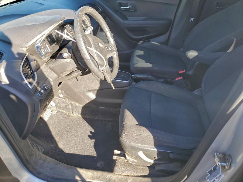 Photo 7 from auction – 2018 CHEVROLET TRAX LS with VIN 3GNCJKSB1JL419913