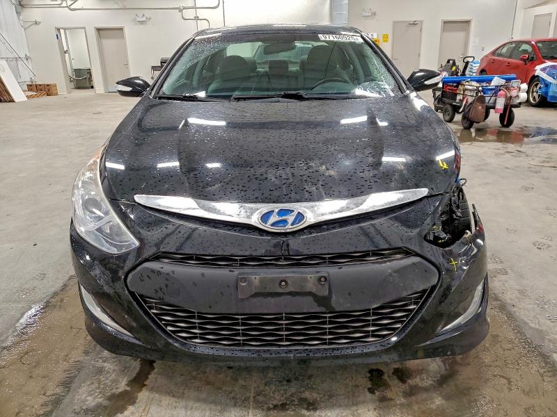 Photo 5 from auction – 2015 HYUNDAI SONATA HYB with VIN KMHEC4A49FA138334