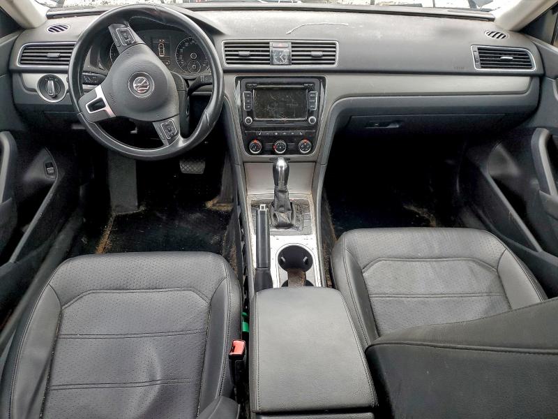 Photo 8 from auction – 2014 VOLKSWAGEN PASSAT SE with VIN 1VWBN7A35EC080099