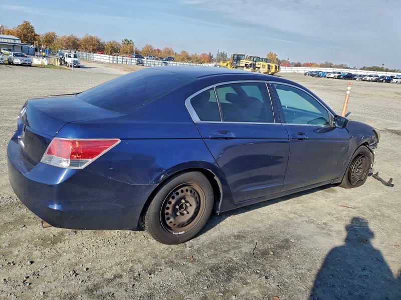 Photo 3 from auction – 2010 HONDA ACCORD LX with VIN 1HGCP2F34AA128356
