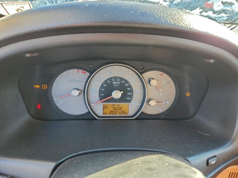 Photo 9 from auction – 2007 KIA RONDO LX with VIN KNAFG526977104151