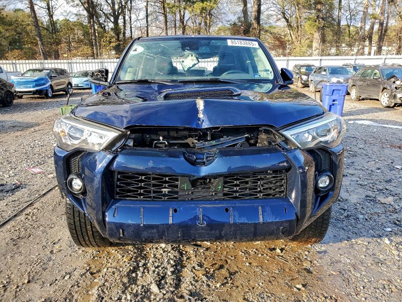 Photo 5 from auction – 2021 TOYOTA 4RUNNER SR with VIN JTERU5JR2M5843501