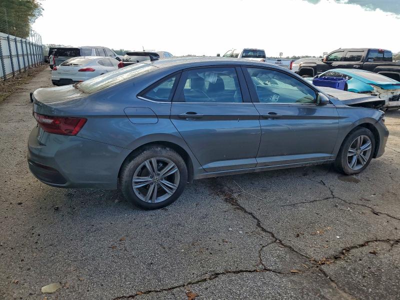 Photo 3 from auction – 2024 VOLKSWAGEN JETTA with VIN 3VW7M7BU8RM075287