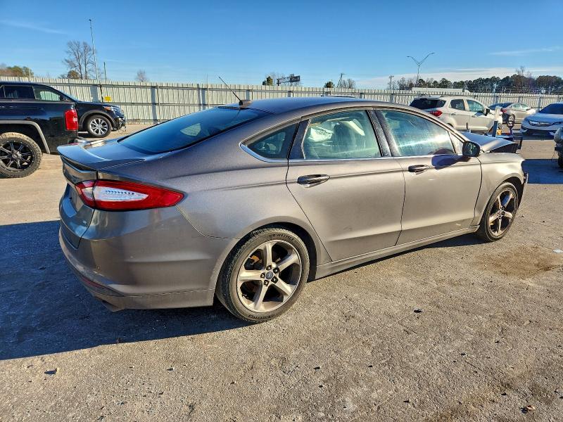 Photo 3 from auction – 2014 FORD FUSION with VIN 3FA6P0H73ER173483
