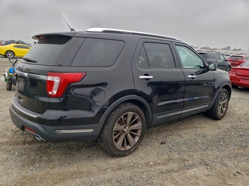 Photo 3 from auction – 2018 FORD EXPLORER L with VIN 1FM5K7F8XJGB33181