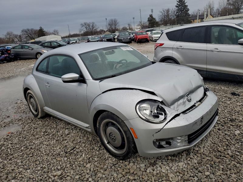 Photo 4 from auction – 2012 VOLKSWAGEN BEETLE with VIN 3VWJP7AT4CM601329