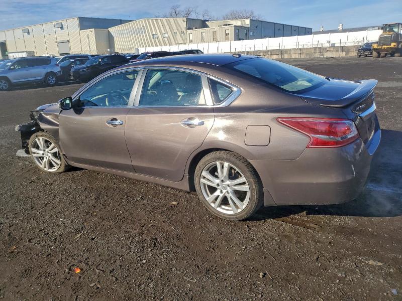 Photo 2 from auction – 2013 NISSAN ALTIMA 3.5 with VIN 1N4BL3AP7DN502287