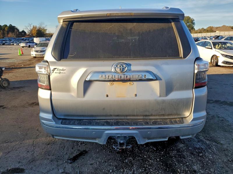 Photo 6 from auction – 2015 TOYOTA 4RUNNER SR with VIN JTEBU5JR9F5203984