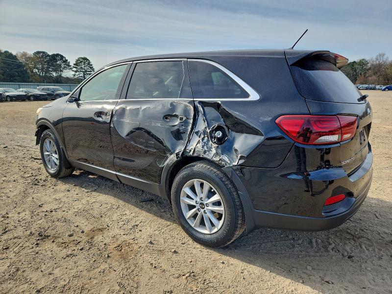 Photo 2 from auction – 2019 KIA SORENTO L with VIN 5XYPG4A37KG463552