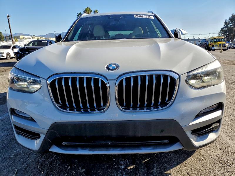 Photo 5 from auction – 2019 BMW X3 XDRIVE3 with VIN 5UXTR9C55KLD97724