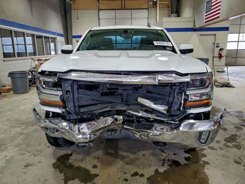 Photo 5 from auction – 2017 CHEVROLET SILVERADO with VIN 1GCVKREC4HZ332831