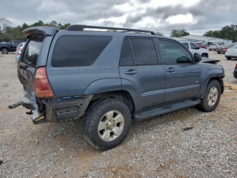 Photo 3 from auction – 2005 TOYOTA 4RUNNER SR with VIN JTEZU14R250058981