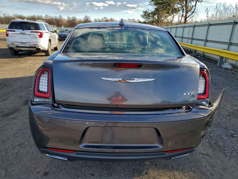 Photo 6 from auction – 2015 CHRYSLER 300 S with VIN 2C3CCABGXFH872523