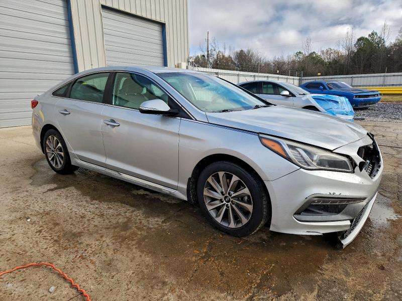 Photo 4 from auction – 2015 HYUNDAI SONATA SPO with VIN 5NPE34AF6FH033796