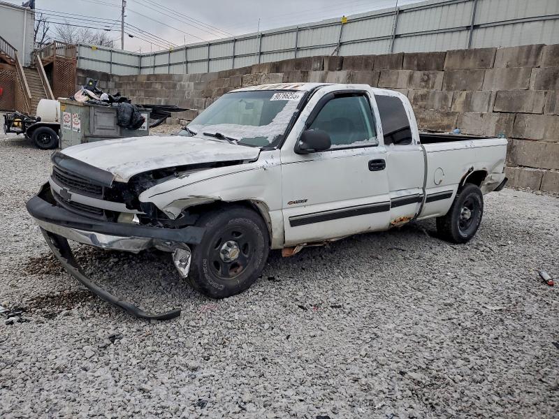 CHEVROLET SILVERADO 2002 with VIN 2GCEC19T421173205 - Photo from auction