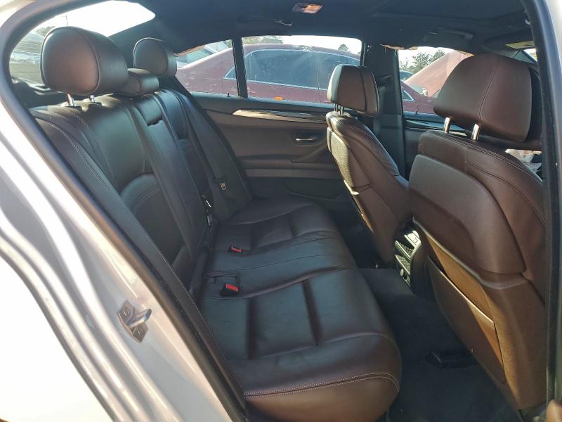 Photo 10 from auction – 2016 BMW 5 SERIES with VIN WBA5B3C55GD549802