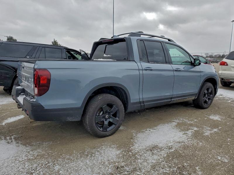 Photo 3 from auction – 2024 HONDA RIDGELINE with VIN 5FPYK3F8XRB012898