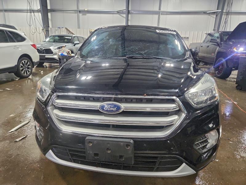 Photo 5 from auction – 2017 FORD ESCAPE SE with VIN 1FMCU9GD5HUE44232
