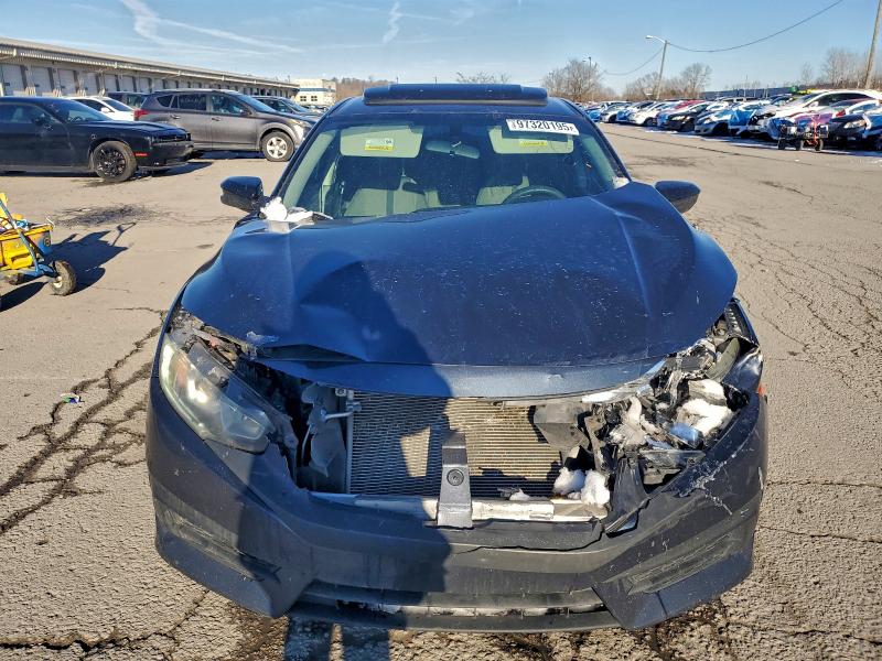 Photo 5 from auction – 2016 HONDA CIVIC EX with VIN 19XFC2F72GE075141