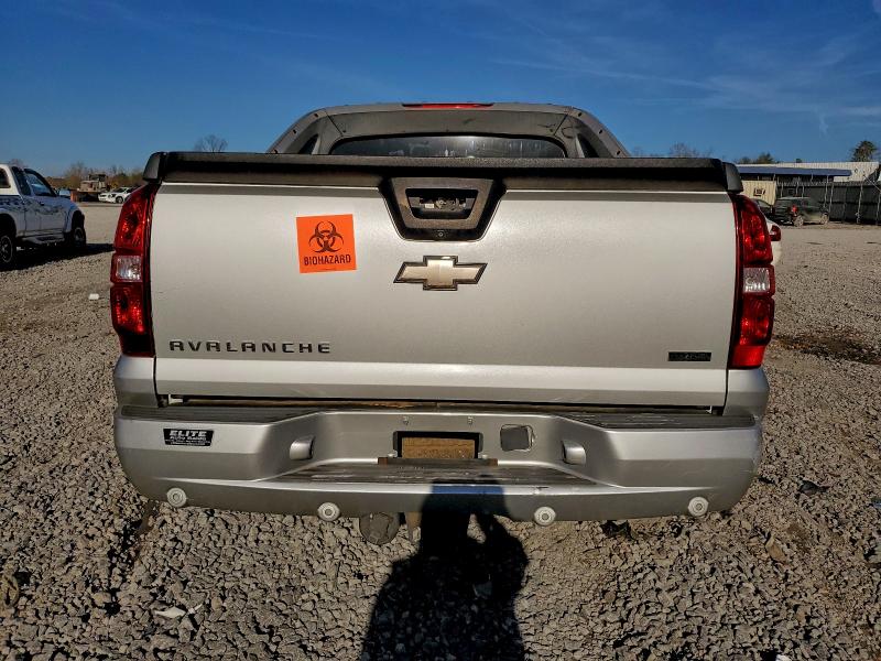 Фото 6 с аукциона – 2010 CHEVROLET AVALANCHE с VIN 3GNNCFE0XAG283570