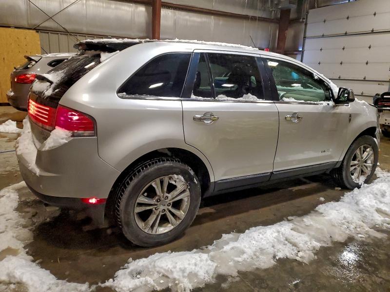 Photo 3 from auction – 2010 LINCOLN MKX with VIN 2LMDJ8JC8ABJ13085