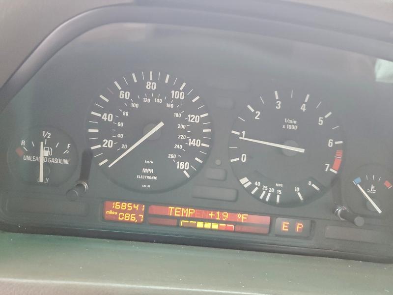 Photo 9 from auction – 1994 BMW 525 I AUTO with VIN WBAHD6322RGK42166