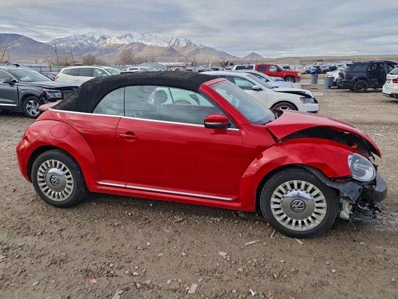 Photo 4 from auction – 2013 VOLKSWAGEN BEETLE with VIN 3VW5P7AT6DM815337