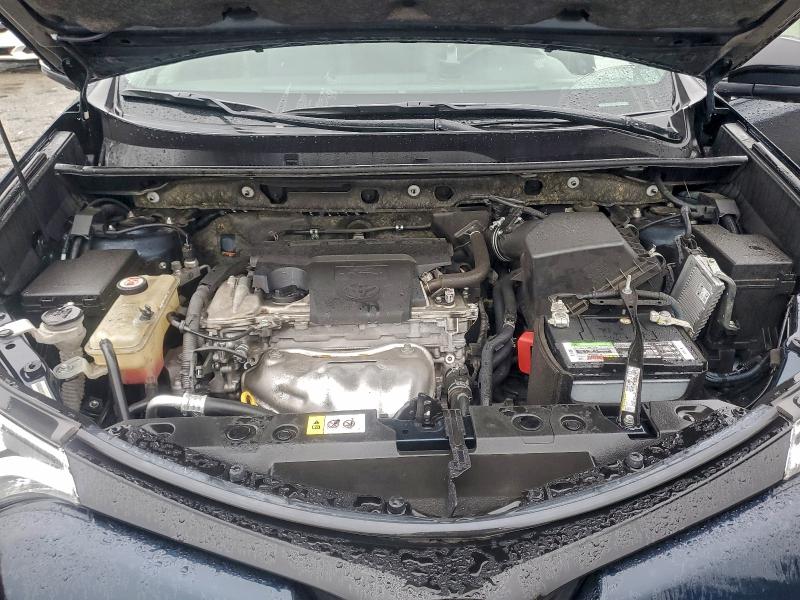Photo 12 from auction – 2017 TOYOTA RAV4 SE with VIN JTMJFREV0HD219637