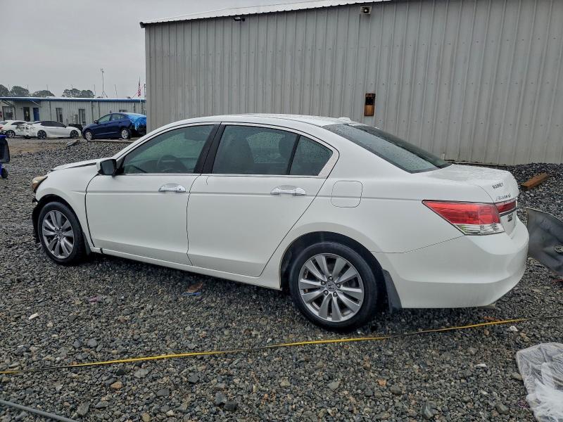 Photo 2 from auction – 2012 HONDA ACCORD EXL with VIN 1HGCP3F88CA040155