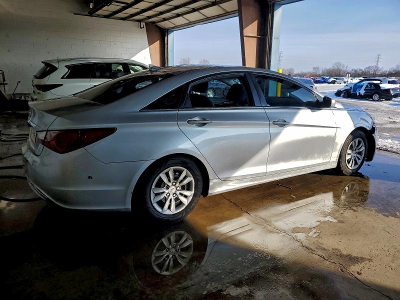 Photo 3 from auction – 2012 HYUNDAI SONATA GLS with VIN 5NPEB4AC2CH370275