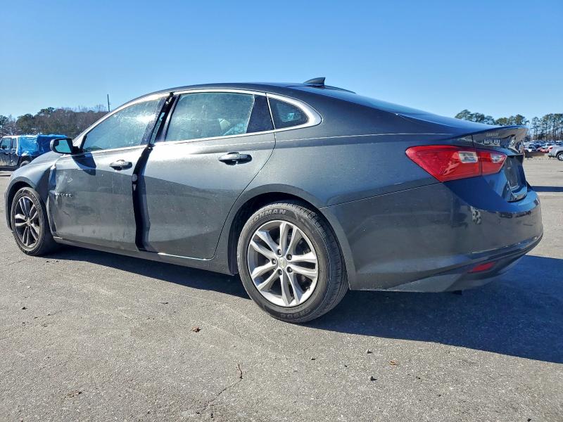 Photo 2 from auction – 2018 CHEVROLET MALIBU LT with VIN 1G1ZD5ST2JF192884